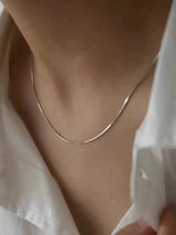 SLEEK SNAKE CHAIN NECKLACE