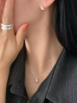 CELESTE PEARL NECKLACE