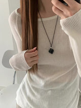 LOVE ME NOT NECKLACE