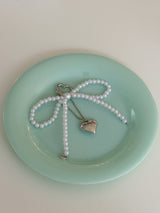 PEARL RIBBON KEY CHAIN