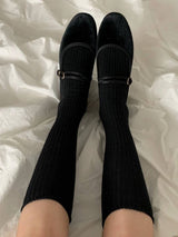 LOOSE FIT LONG SOCKS