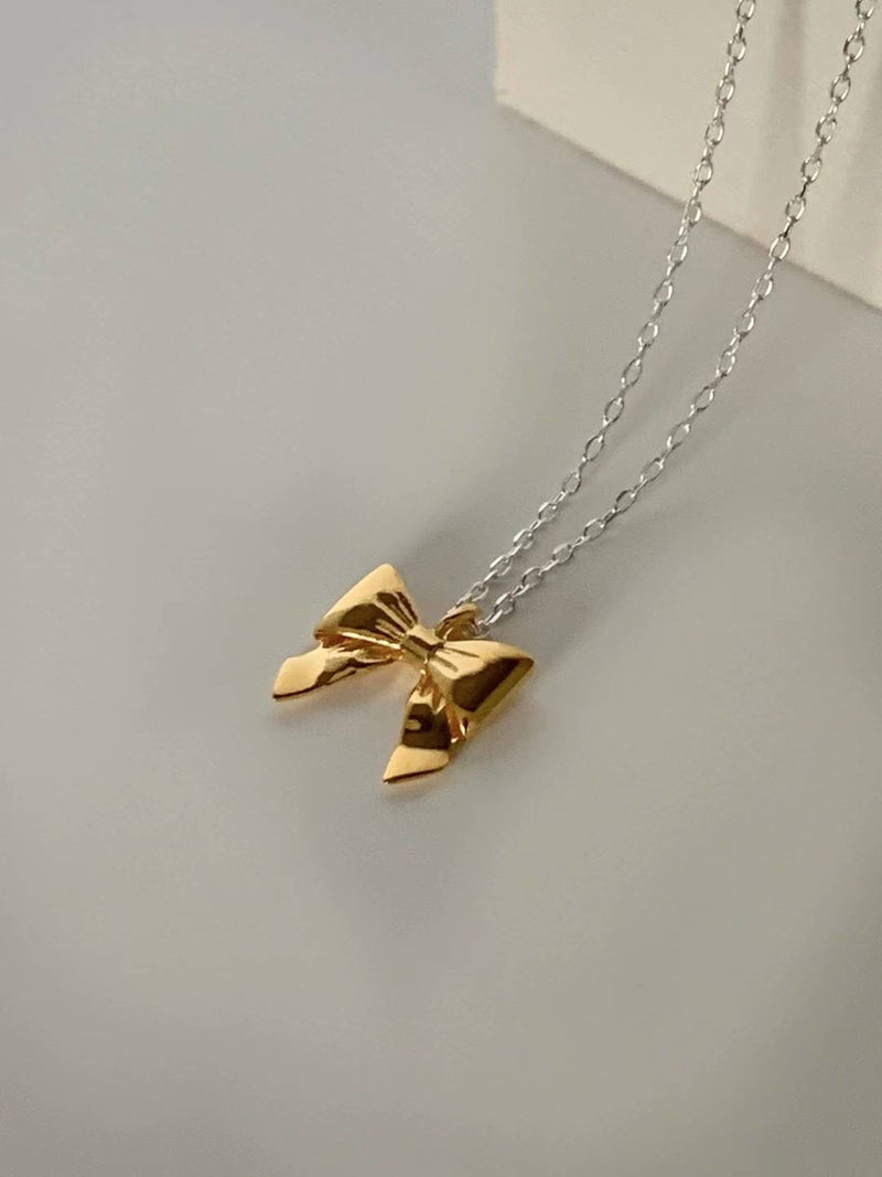 KITCHY RIBBON NECKLACE