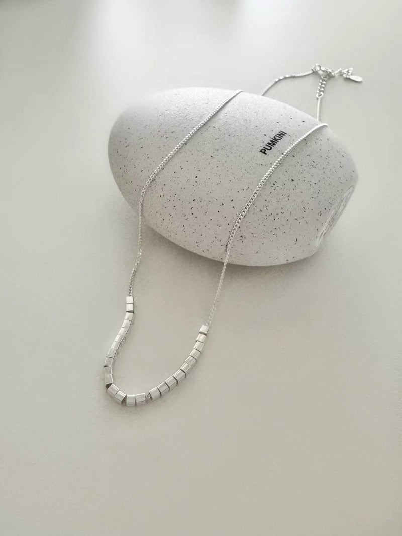 SILVER GRID NECKLACE