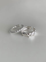 QUILTED CROWN SILVER RING