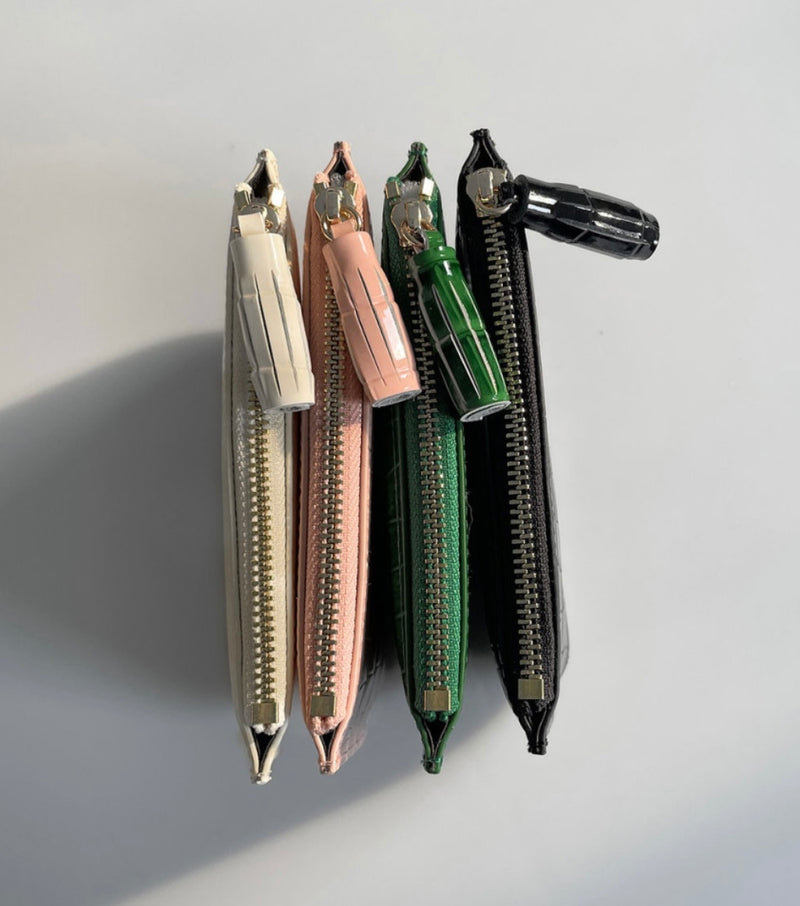 TASSEL ENAMEL WALLET POUCH [Pink]