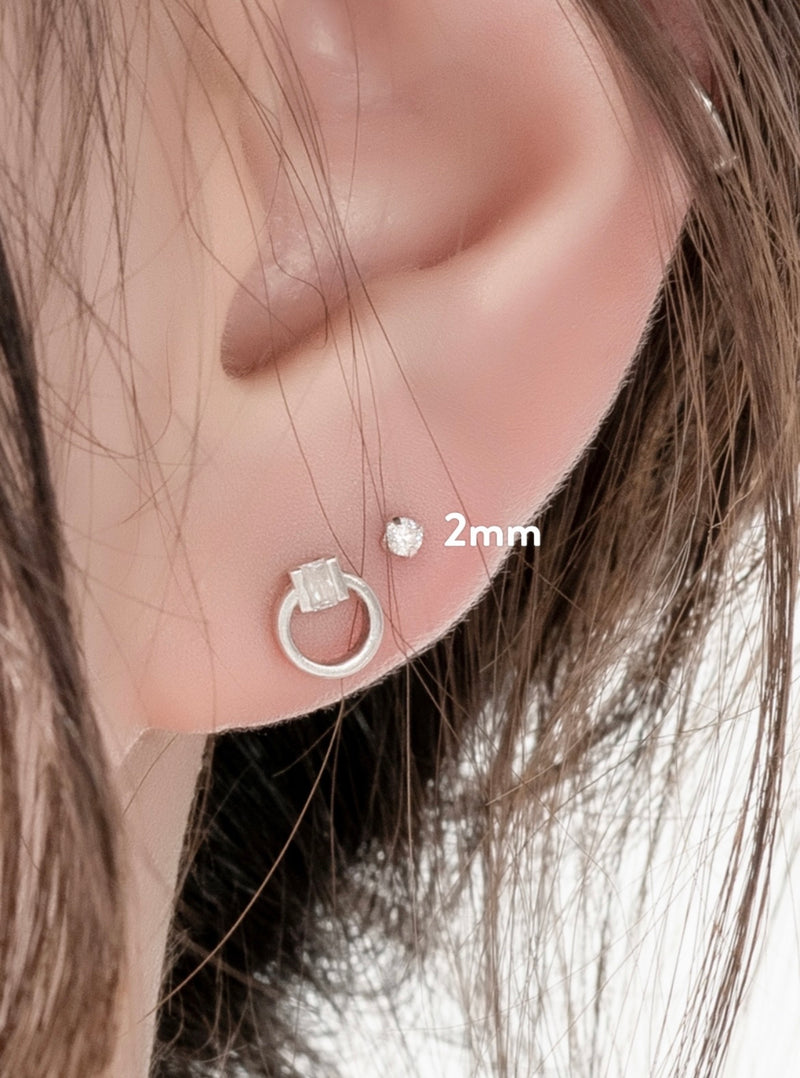 ROUND CUBIC
BARBELL PIERCING