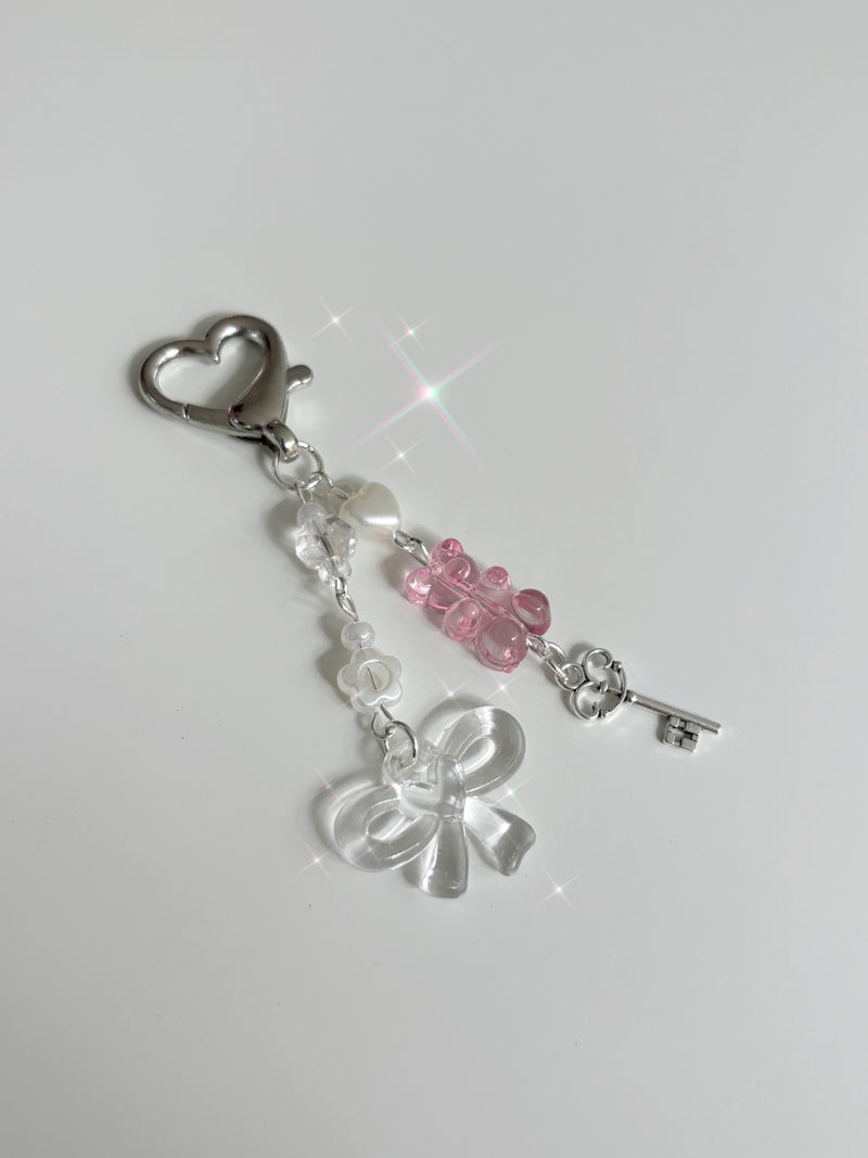 BEAR RIBBON KEY CHAIN