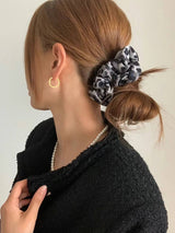 FLAT ONE TOUCH EARRINGS