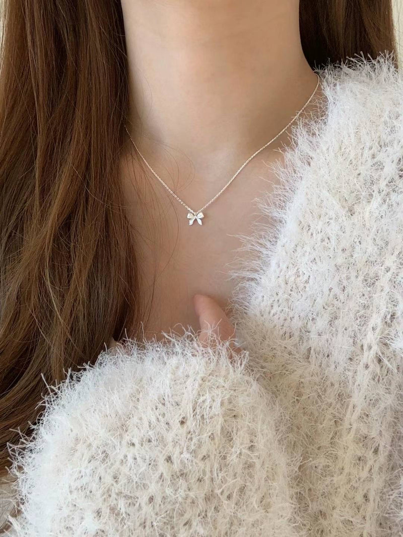 CAYLE RIBBON NECKLACE