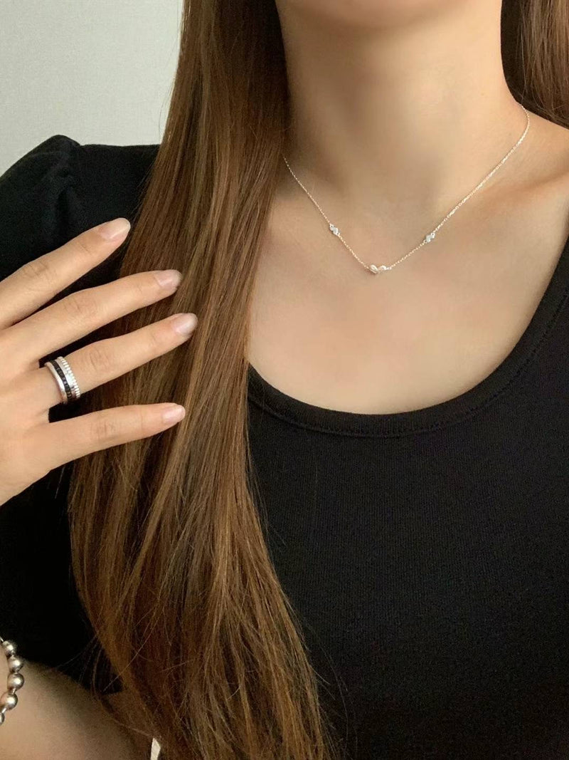 LOVESOME HEART NECKLACE