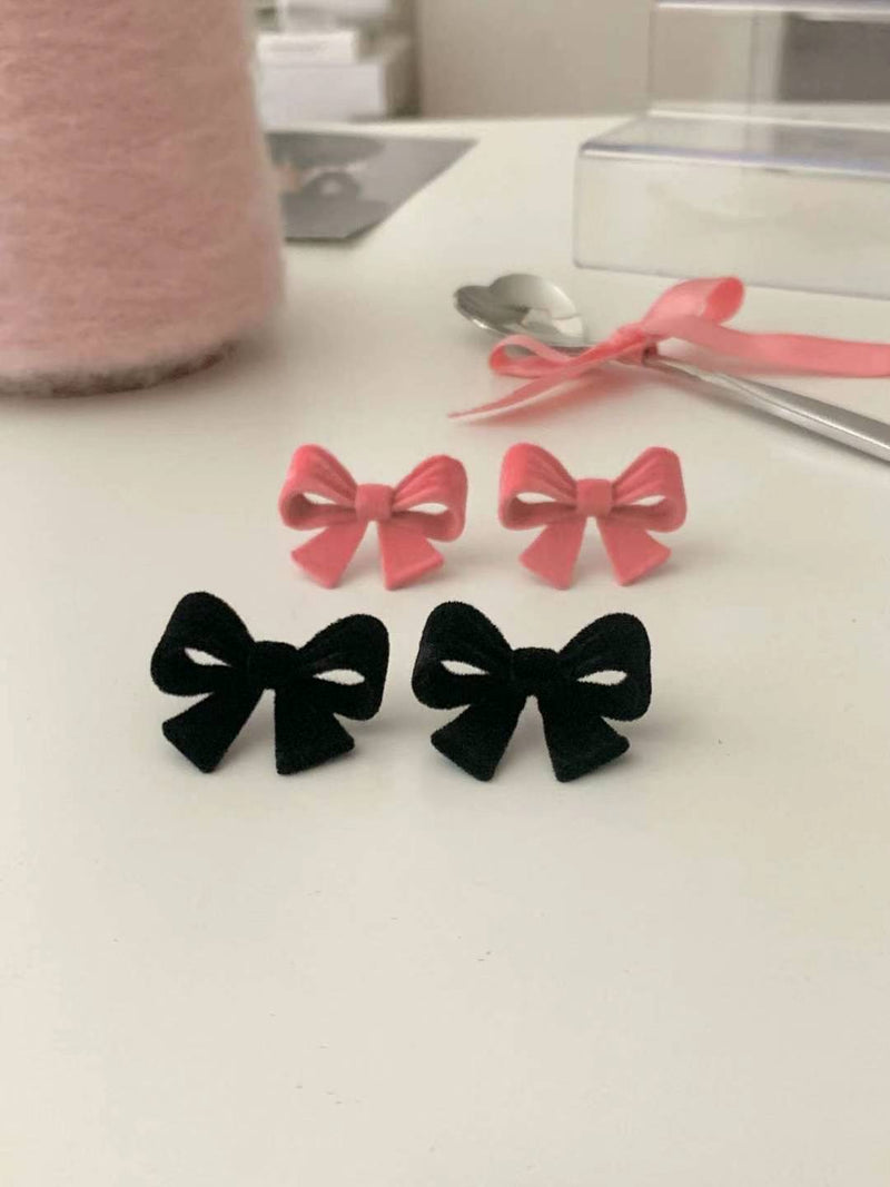 VELVET RIBBON EARRINGS
