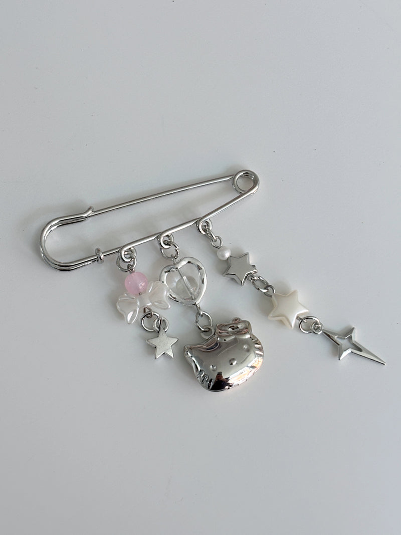 KITTY STAR PIN