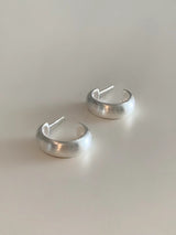 CHROME HUG EARRINGS