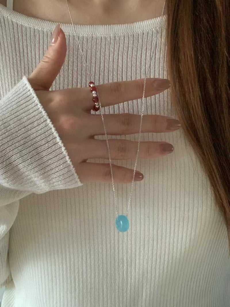 FELINE GLOW NECKLACE