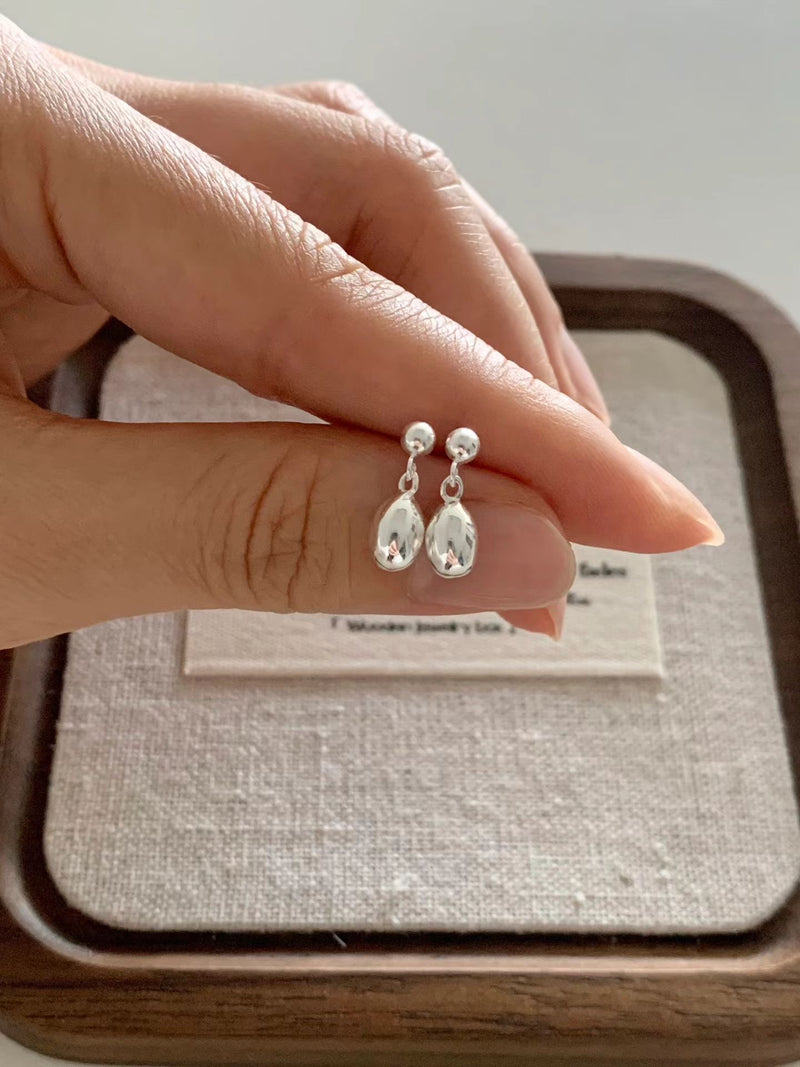 LUNA EGG DROP EARRINGS