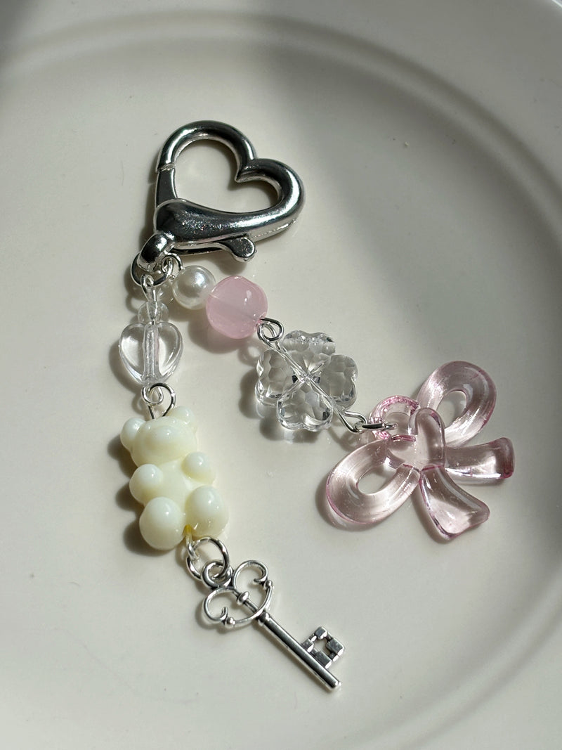 BEAR RIBBON KEY CHAIN
