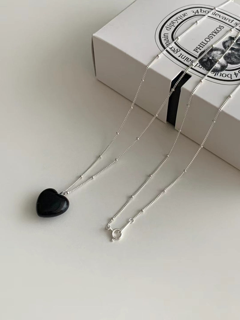 STONE OF HEART NECKLACE