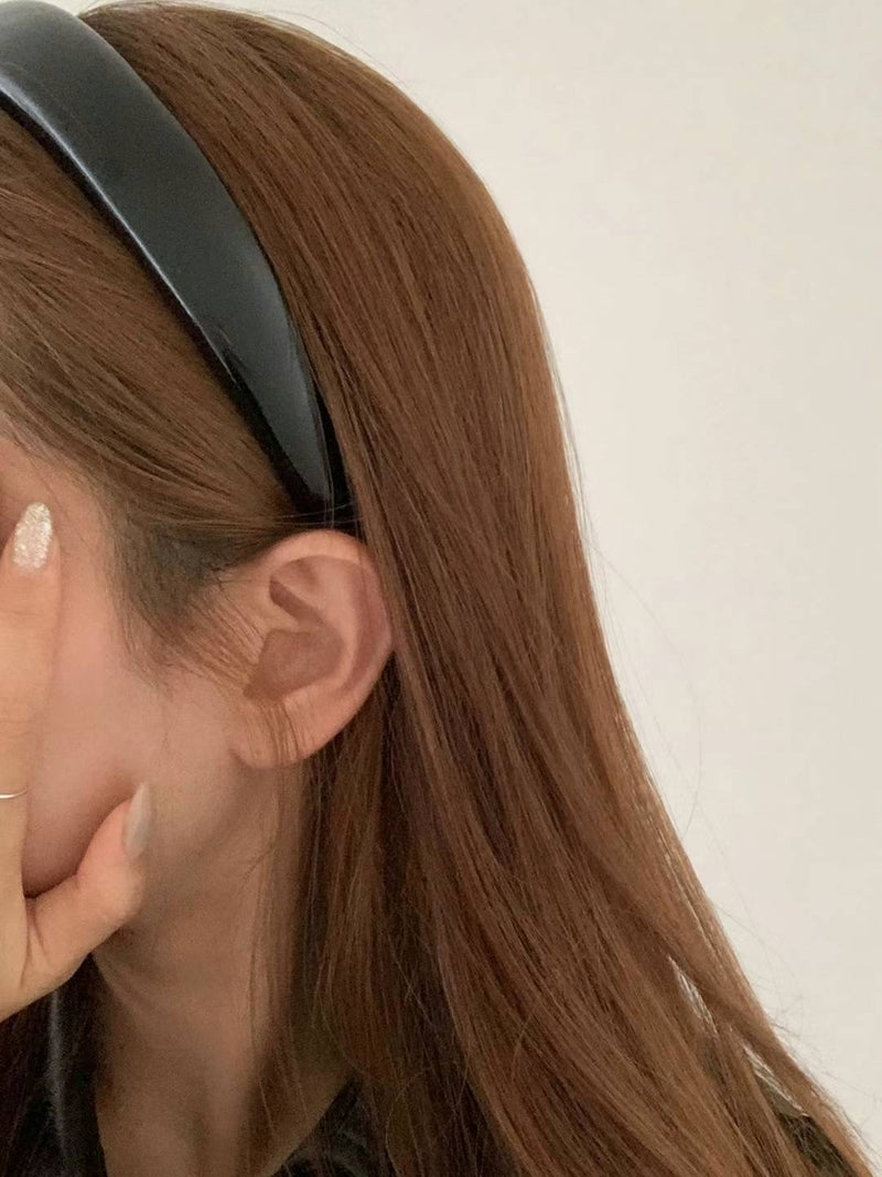 BLACK GLOSSY HAIRBAND