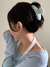 COASTAL BLUE STRIPE HAIR CLAW