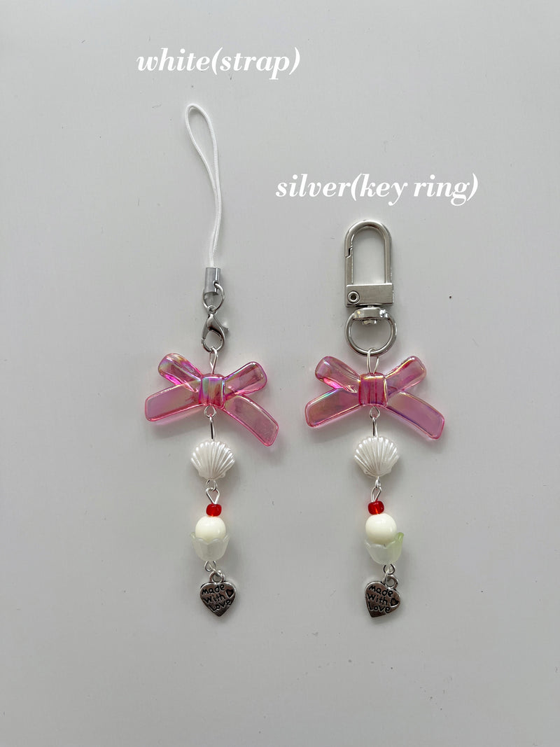 WHITE SHELL KEY CHAIN