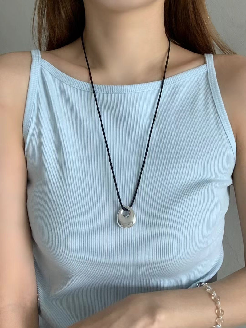 NOIR BOLD NECKLACE