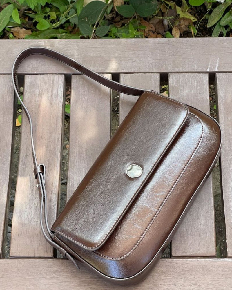SLEEK BAGUETTE BAG