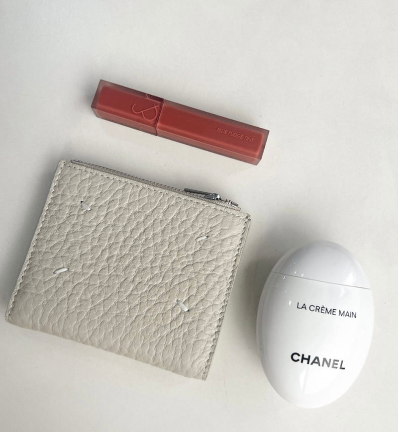 STITCHES LEATHER HALF WALLET