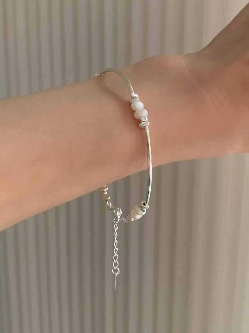 DEW PEARL BANGLE
