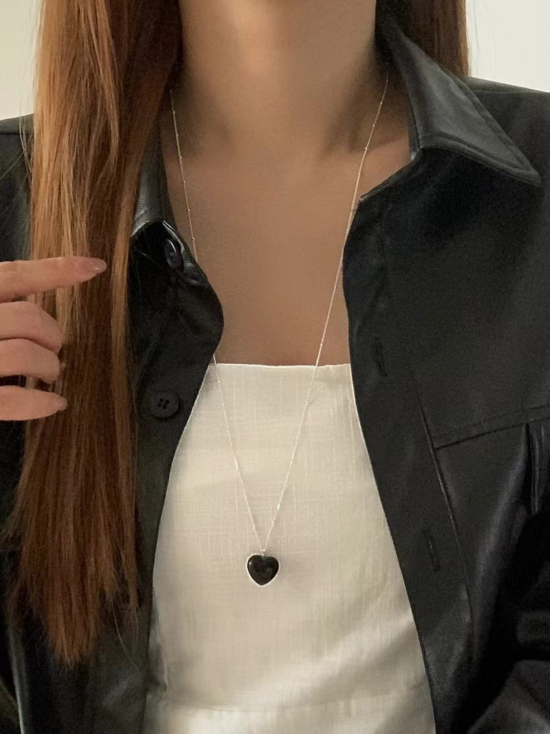 STONE OF HEART NECKLACE