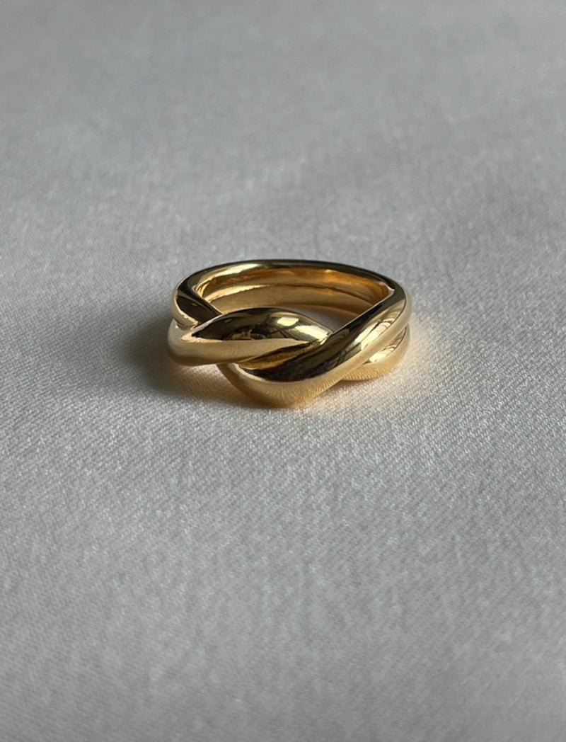 TWIST BOLD RING