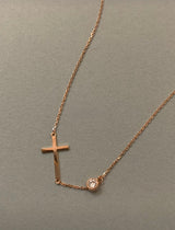 CROSS CUBIC NECKLACE