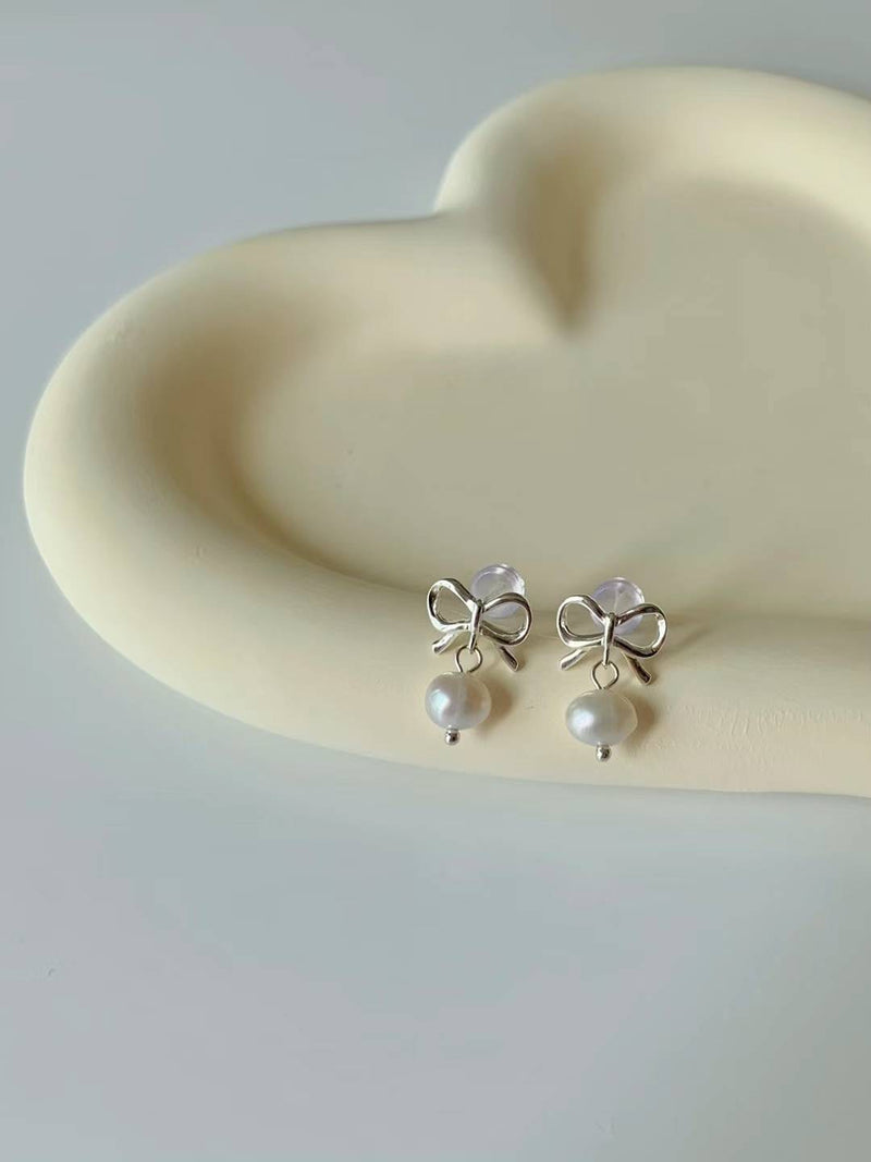 RIBBON PEARL DROP EARRINGS