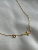 CROSS CUBIC NECKLACE