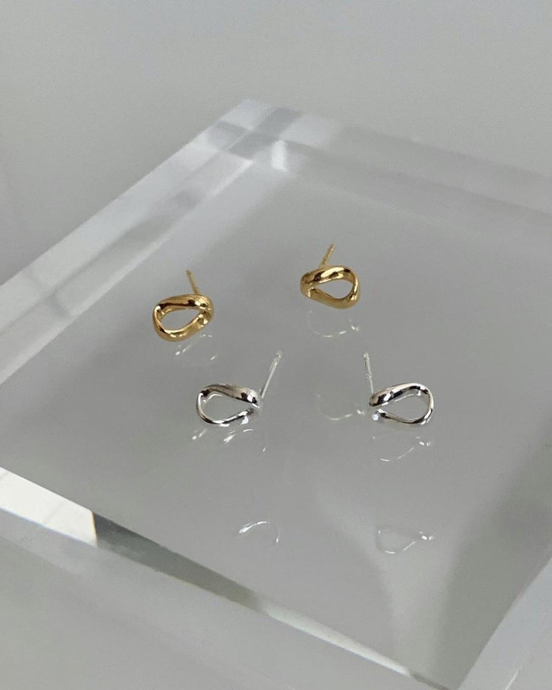 TWIST CIRCLE EARRINGS