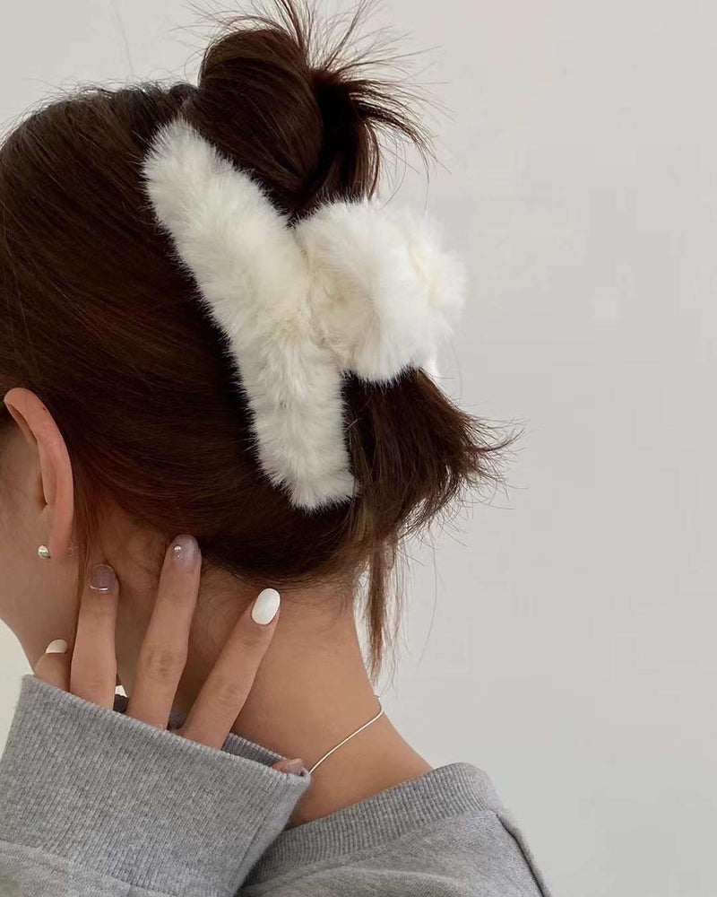 FLUFFY FUR HAIR CLIP
