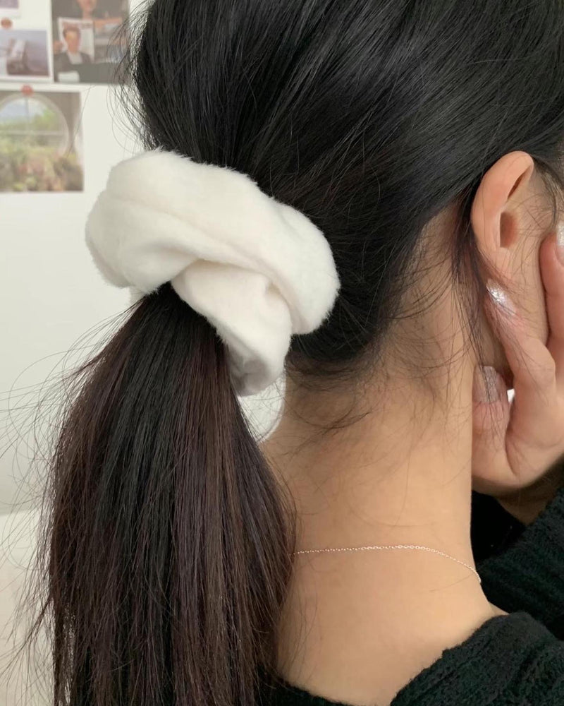 EVERYDAY SOFT SCRUNCH