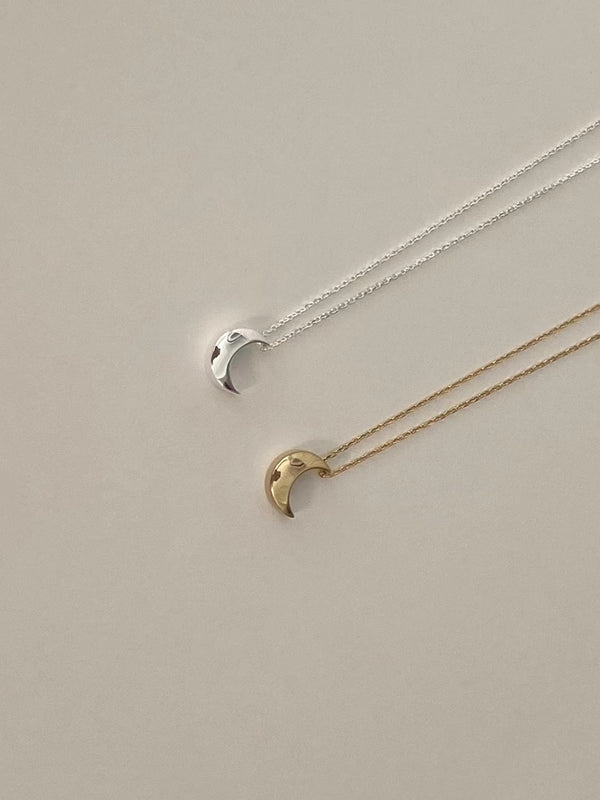The Crescent Moon Necklace