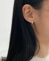 SIMPLE ONE TOUGH EARRINGS