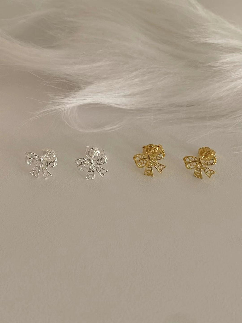 LACE RIBBON EARRINGS