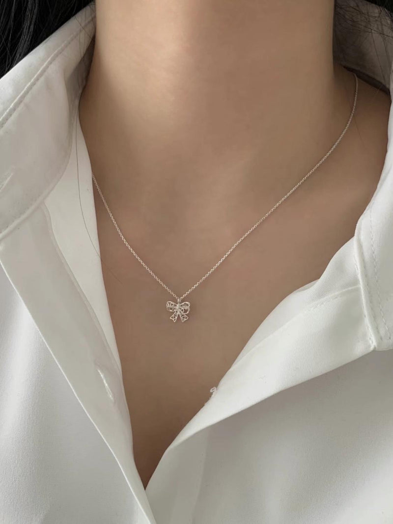 LACE RIBBON NECKLACE