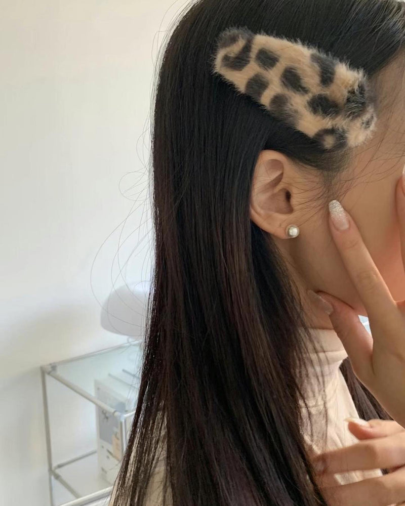 LEOPARD HAIR PIN
