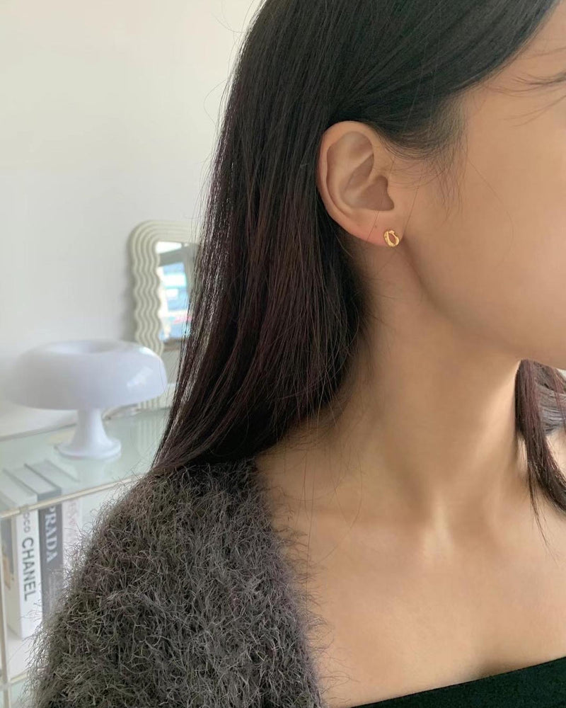 TWIST CIRCLE EARRINGS