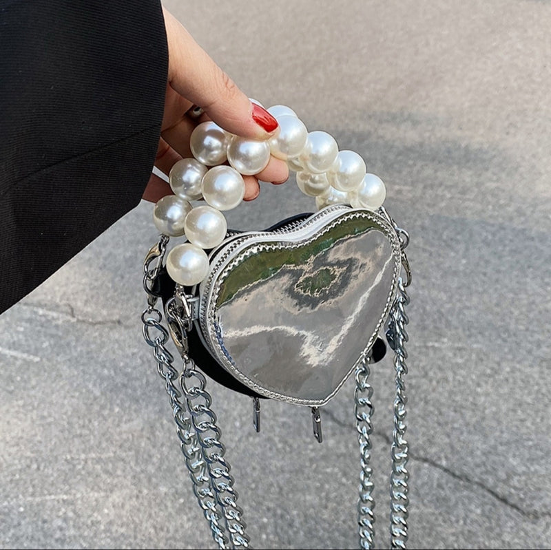 PEARL CHAIN HEART PURSE