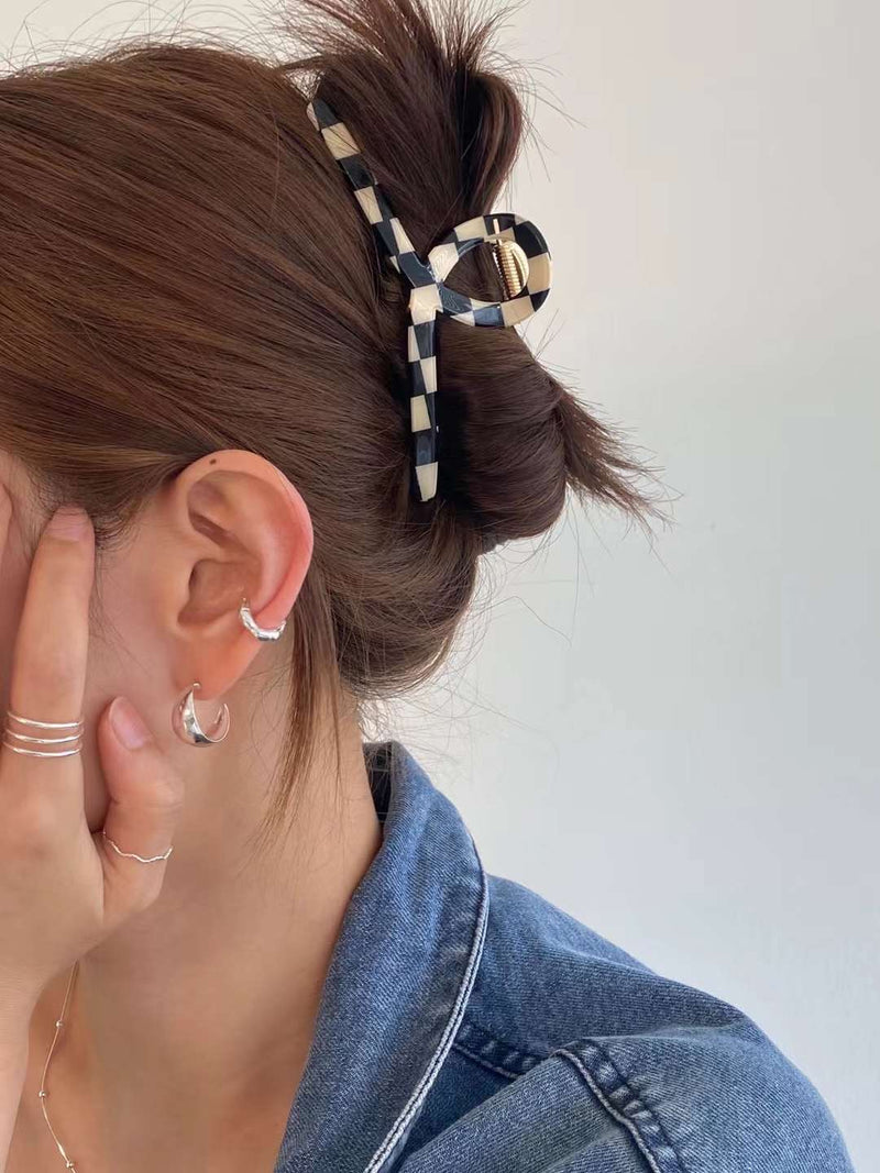 IRIS EAR CUFF