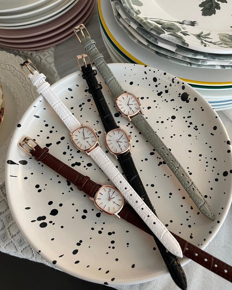 CLASSIC LEATHER WATCH