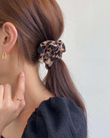 LEOPARD HAIR SCRUNCH