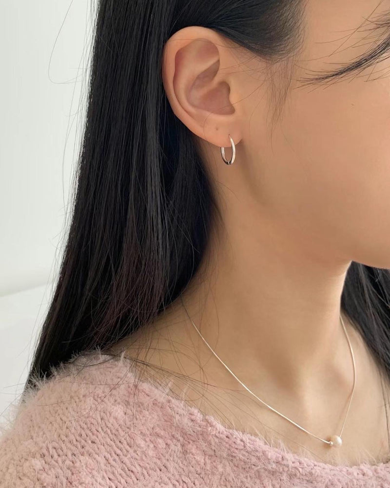 ONE TOUCH OVAL EARRINGS