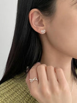 LACE RIBBON EARRINGS