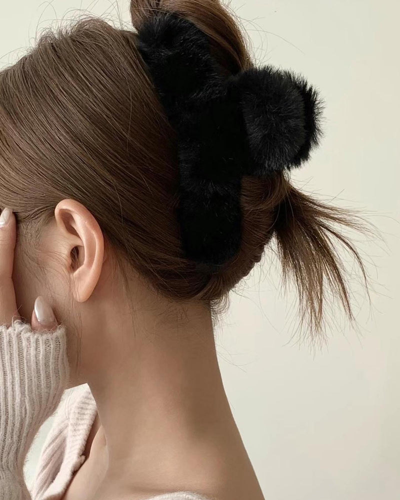 BIG ROUND FUR CLIP
