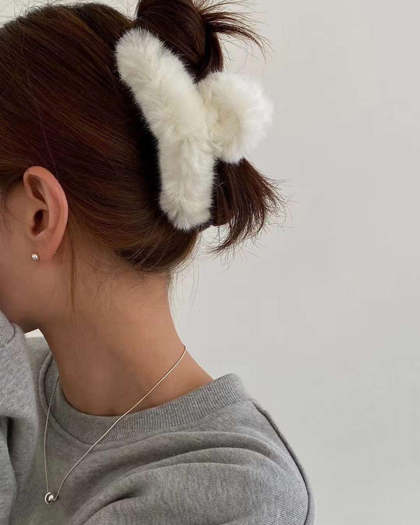 FLUFFY FUR HAIR CLIP
